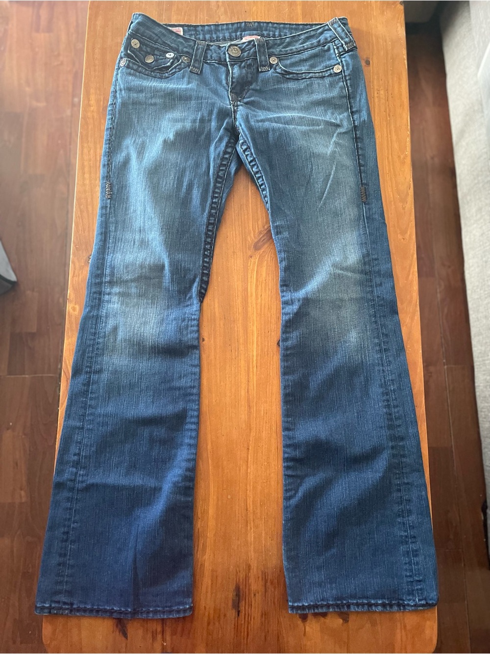 Womens True Religion Tony Super T jeans w/thick black & grey stitch. Size 31x32